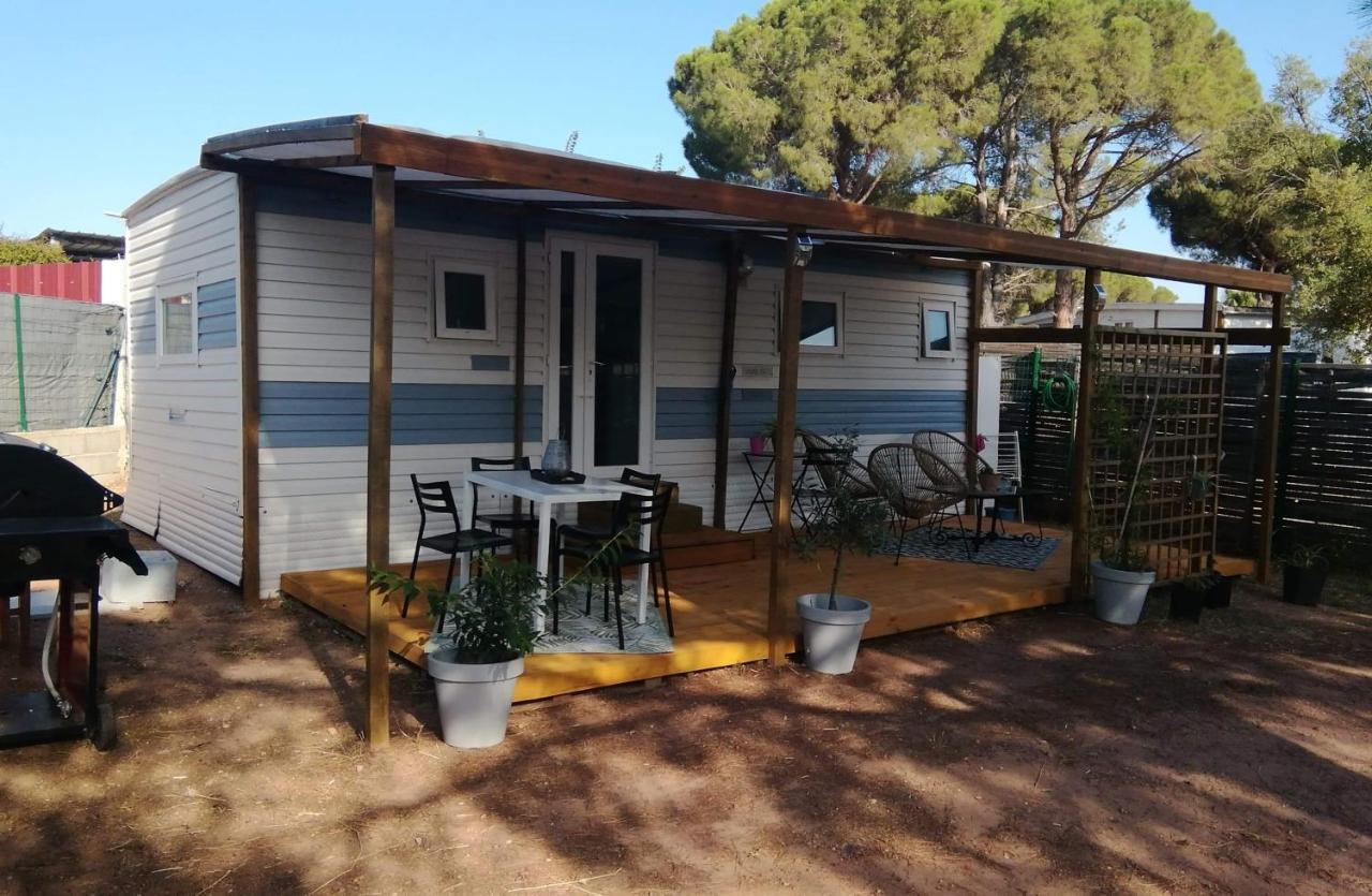 Mobilhome A A 15 Minute De La Mer Sur Terrain Independant Homestay Frejus